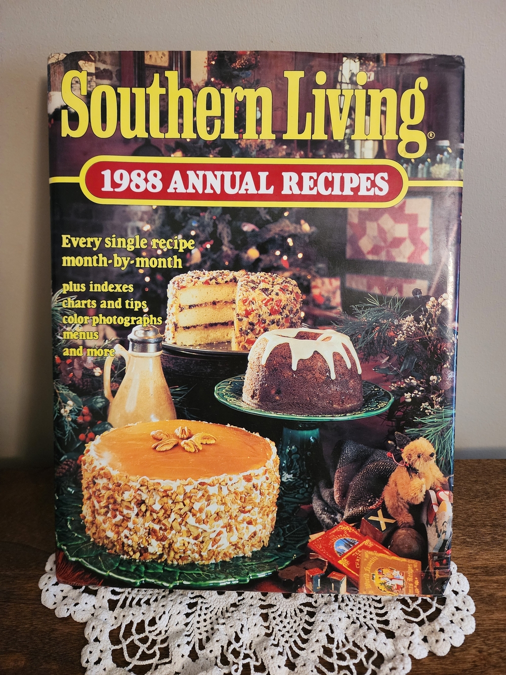 Southern Living 1988 Annual Recipes Cookbook - Classic Holiday Baking